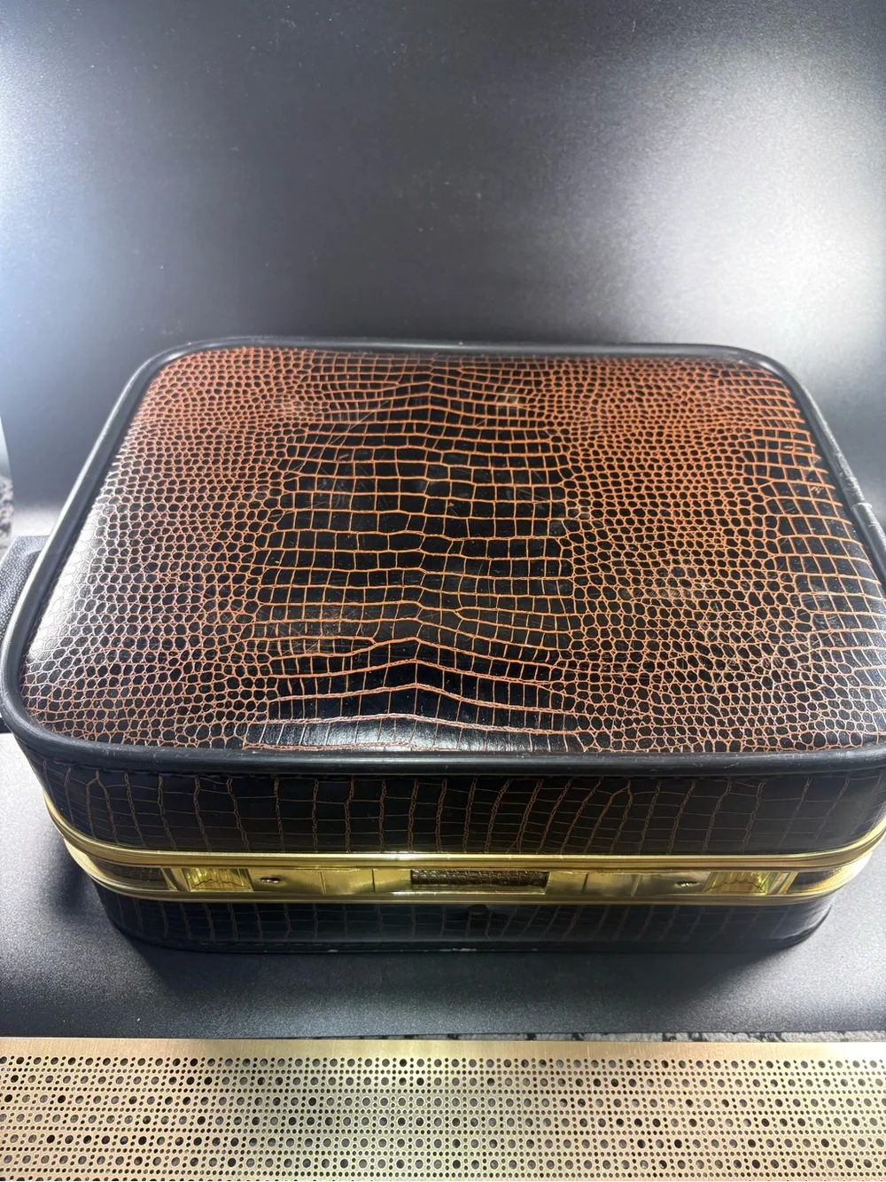 Vintage women’s Brown Croc-Embossed Travel Case with Gold Accent
